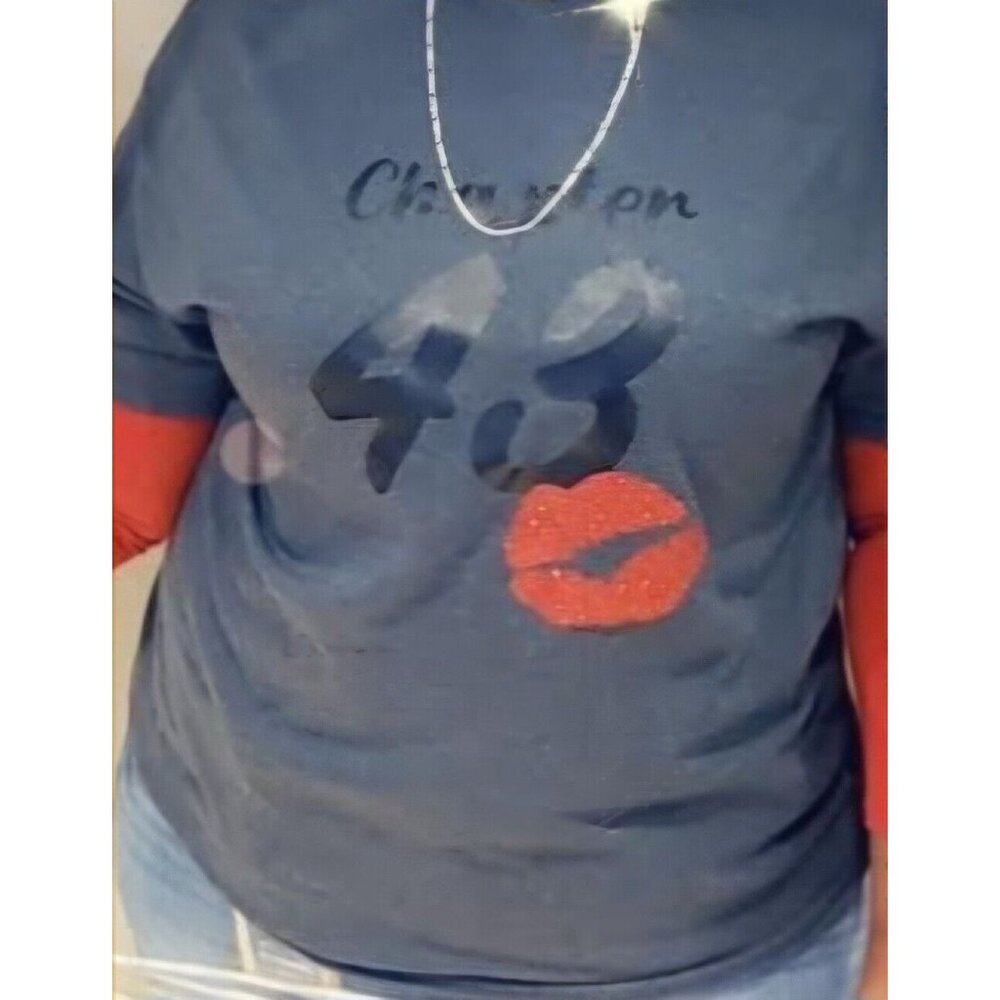 Pre-owned Gildan Chapter 43 Red Lips Vinyl 43rd Birthday T-shirt 2XL Charcoal